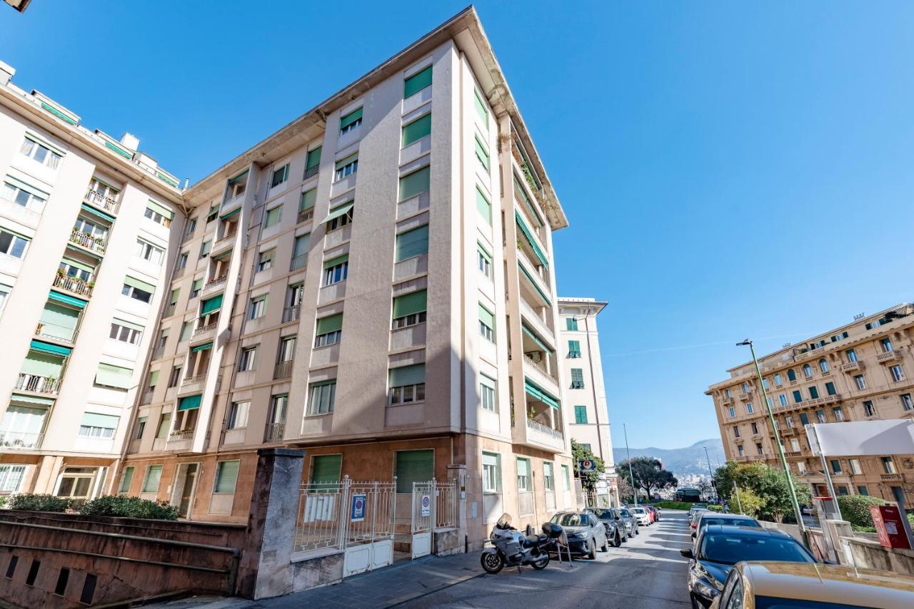 Joivy Cute Flat With Terrace Appartement Genua Buitenkant foto